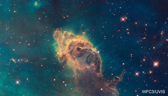 A pillar of star birth: the Carina Nebula in visible light